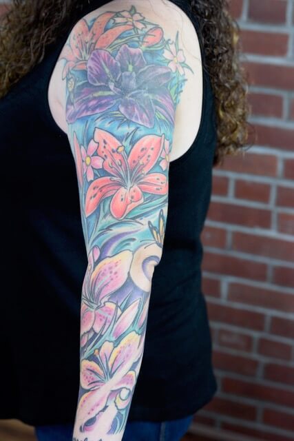 Floral lily color sleeve